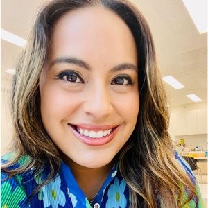 Meet your Posher, Jannina